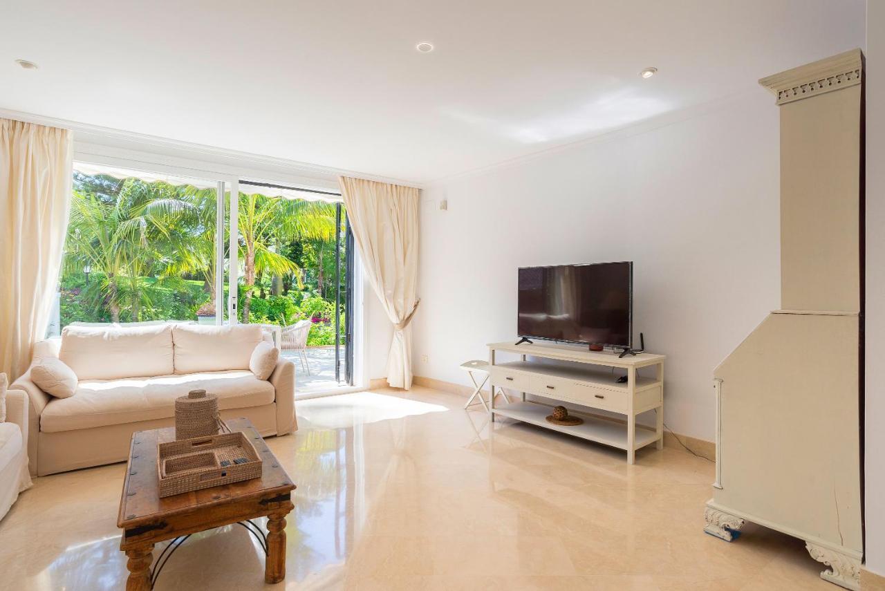 Elviria Playa White Pearl Beach Marbellac Extérieur photo